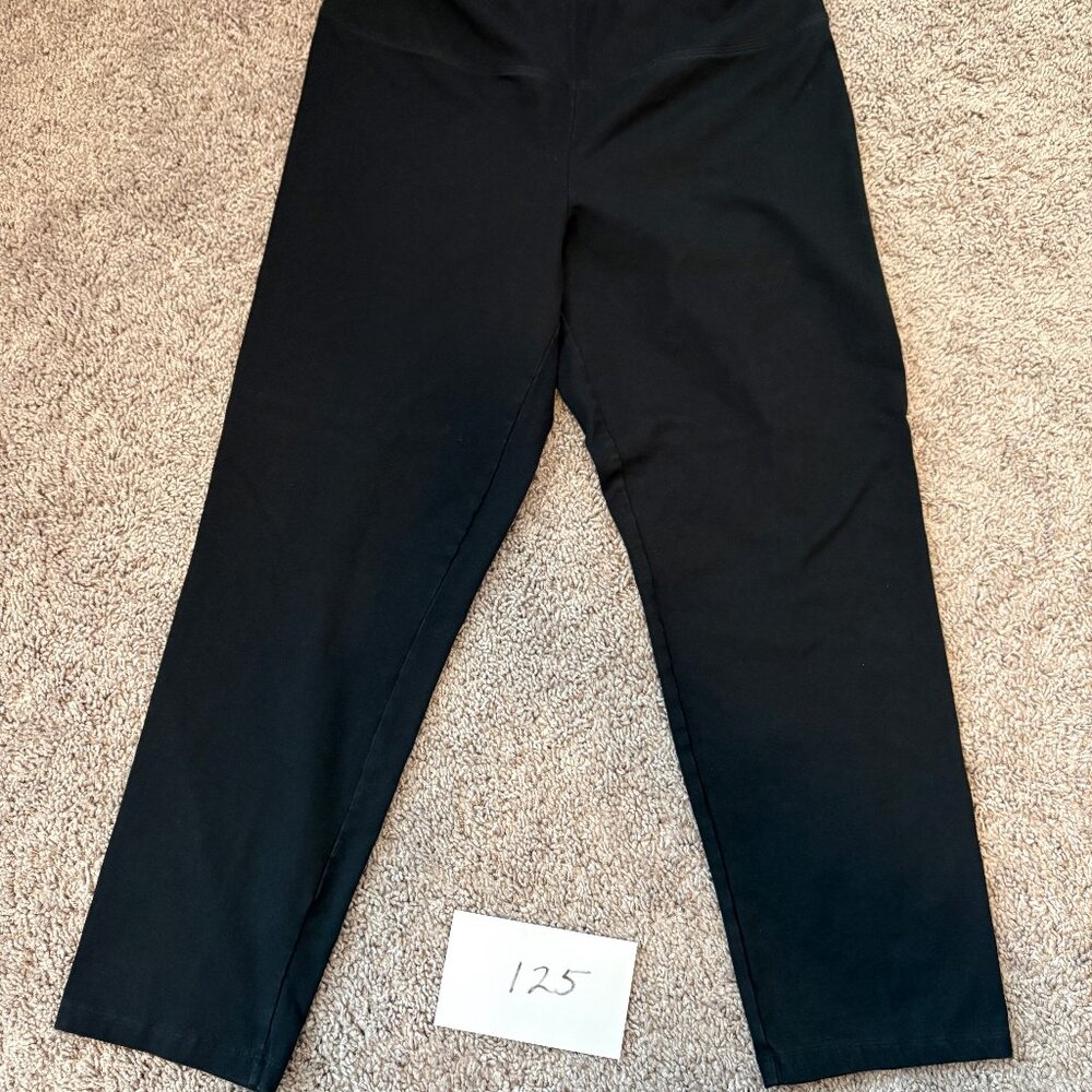 Women with Control Black Knit Pants MP Pull On with Seam down middle back legs